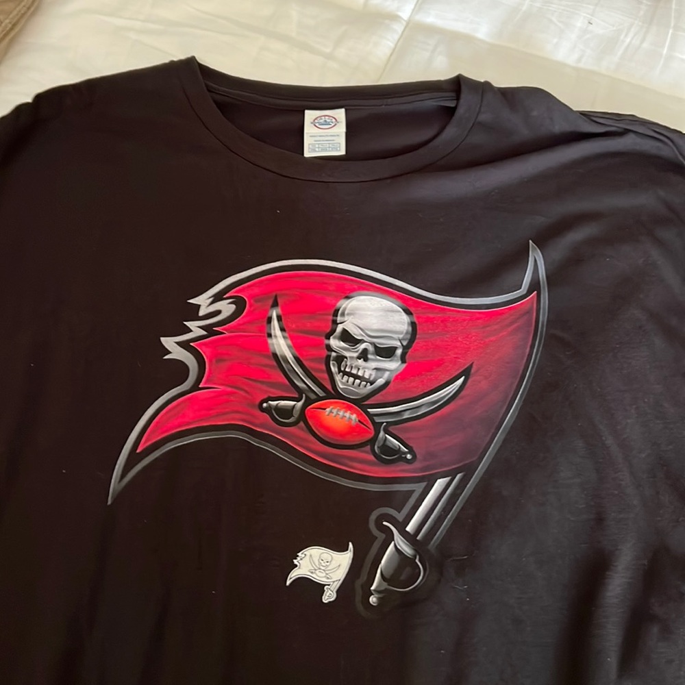 Tampa Bay Buccaneers Player issue tee size 3xl